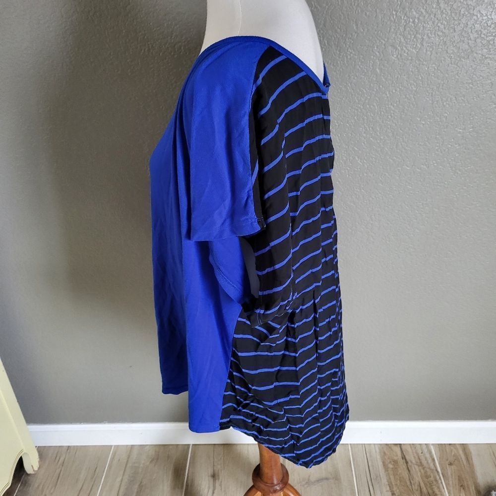 Torrid top - Picture 2 of 6